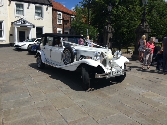 IMG_0295 Wedding car